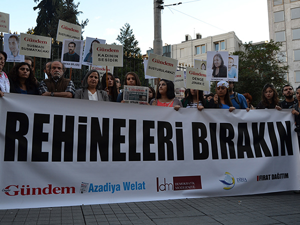 Özgür Gazeteciler Cemiyeti’nden cemaat medyasına eleştiri, basın özgürlüğüne destek