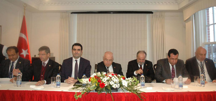 Çiçek'ten Türkiye Diasporasına '2015'te örgütlenin' çağrısı