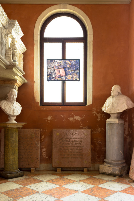 Sarkis, ‘67-croix de brique’