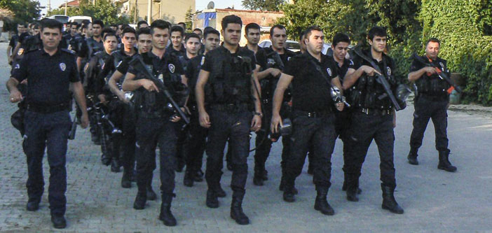 Polisin tutumu Romanları rencide etti