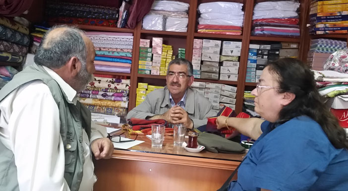 Üç nesil öğretmen, üç nesil manifaturacı Recep Ertürk. Fotoğraf: Ülker Uncu