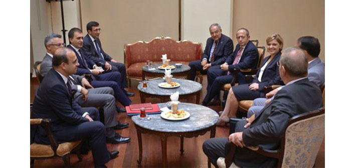 AKP - CHP koalisyon görüşmesi devam ediyor