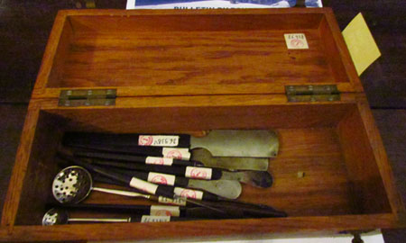 Manuelyan’ın Pasteur Enstitüsü’ndeki laboratuvar aletleri