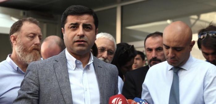 Demirtaş: Hükümetin yarısı kadınlardan oluşmalı
