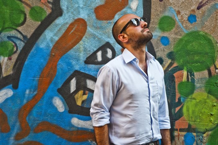 Ben de biraz eğleneyim