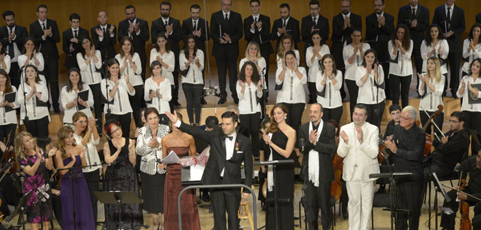 Bir şenliktir Yerevan