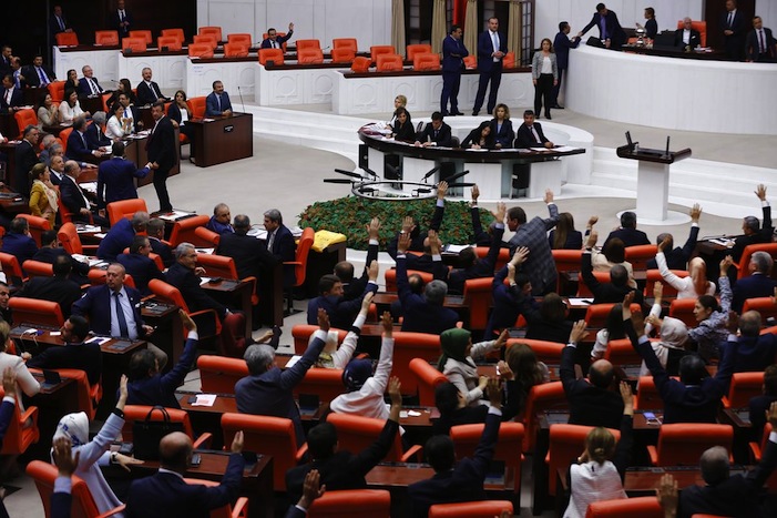 Sınırötesi Operasyona Yönelik Tezkere Meclis'ten Geçti