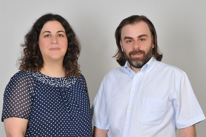 Filmin yönetmenleri Aren Perdeci ve Ela Alyamaç.