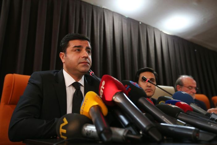 Demirtaş: “Bizi tankın namlusu ile korkutamazsınız”