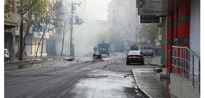 HDP ve DBP'nin Sur eylemine polis müdahalesi