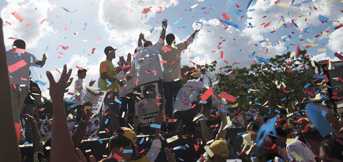 Venezuela’da Chavezciler kaybetti