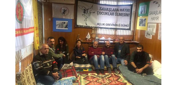 Aleviler, sessizliğe çıra oluyor