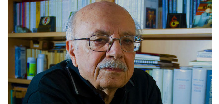 Tahsin Yücel hayatını kaybetti