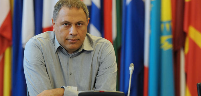 Akdeniz: İnternetteki ırkçılıkla mücadelede yasaklama çözüm değil