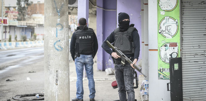 Cizre'de sokağa çıkma yasağı kısmen kaldırıldı