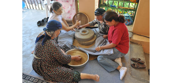 Ermenilerin ve Süryanilerin birlikte yaşadıkları bir köyün hikâyesi