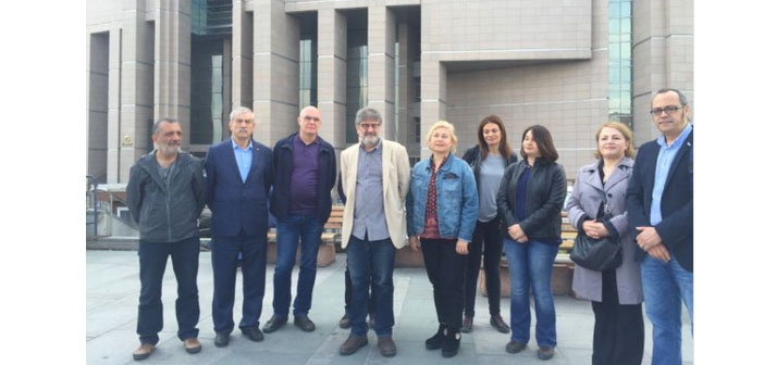 Özgür Gündem'in dayanışma kampanyasına katılan 12 gazeteciye soruşturma