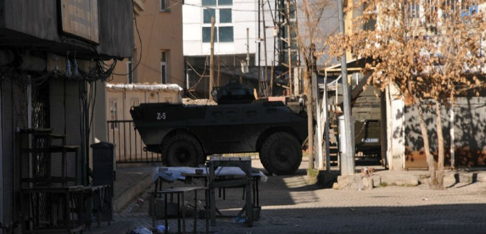 Yüksekova’da 5 bin ev yıkıldı, 100 bin kişi göç etti