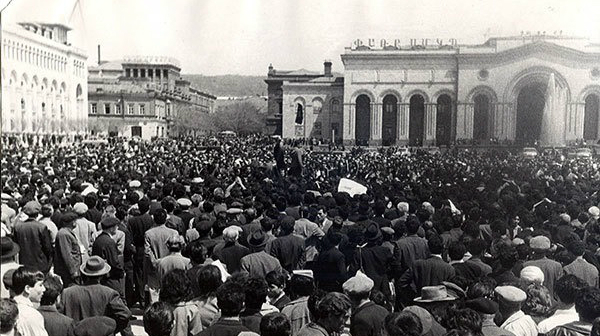 ‘Soykırımın tanıklarının çocukları, felaketin dehşetinin de varisleri oldular’