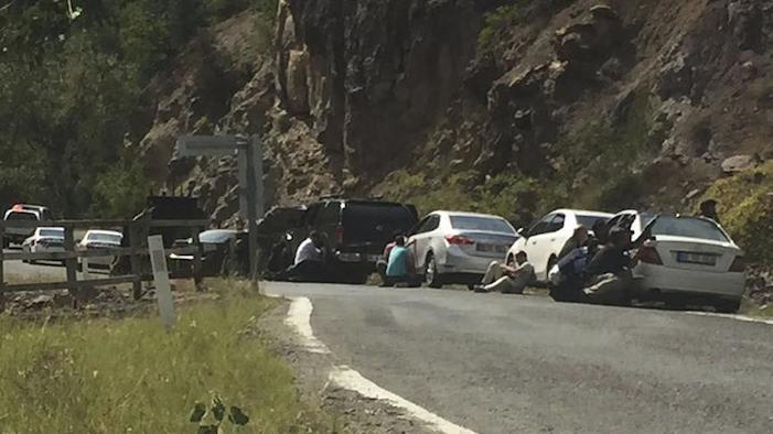 Kılıçdaroğlu'nun konvoyuna saldırı