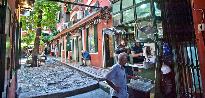 Lakaplı kuyum ustalarının durağı: Zincirli Han