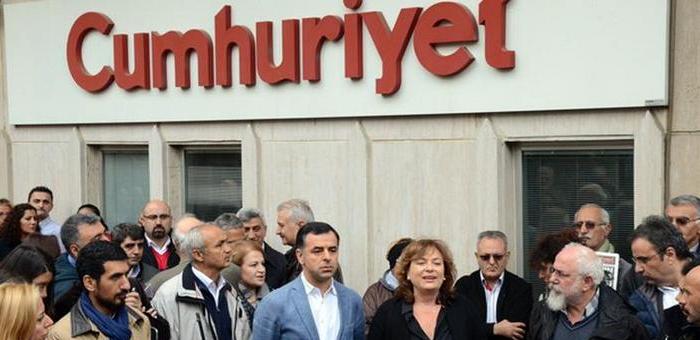 Cumhuriyet Genel Yayın Yönetmeni Sabuncu dahil 9 gazeteci tutuklandı