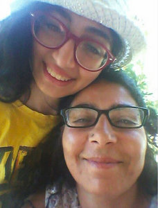 Elif Zavar ve Özgecan Zavar