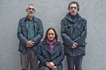 Cemal Taş, Nilüfer Saltık ve Nazım Dikbaş. Fotoğraf: Berge Arabian 