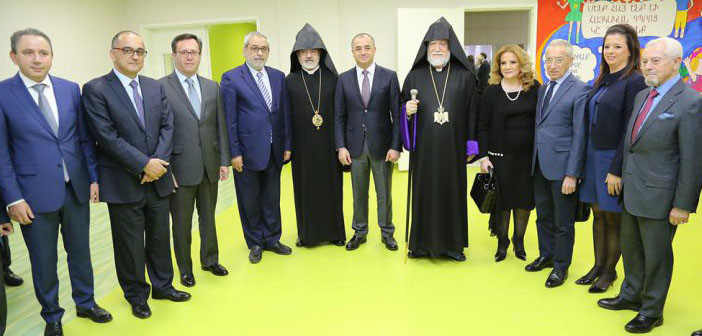 Birleşik Ulusal Kolej açıldı