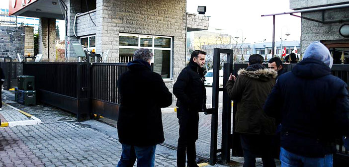 Reina saldırısı: Yakınların Adli Tıp önündeki bekleyişi sürüyor