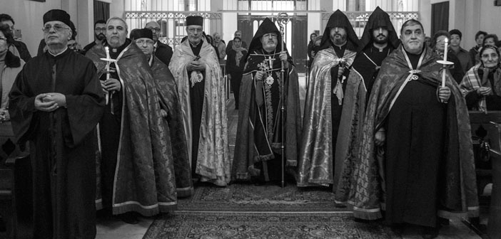 Dört kilisede 24 Nisan ayini