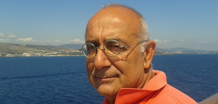 Թռչունը վանդակէն խոյս տուա