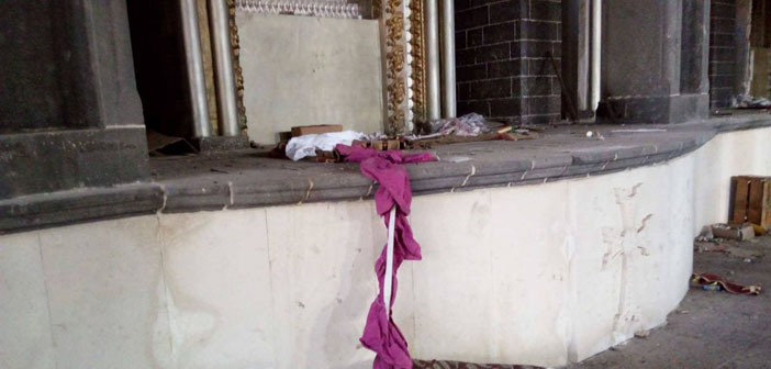 “Surp Giragos’a biz giremezken hırsız giriyor”