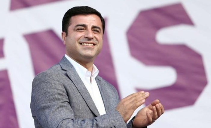 ‘Siyasi bir kararla rehin tutuluyorum’