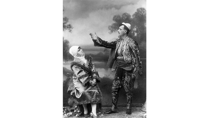 Türkiye Tiyatrosu’nda geleneğin taşıyıcısı Şahinyanlar