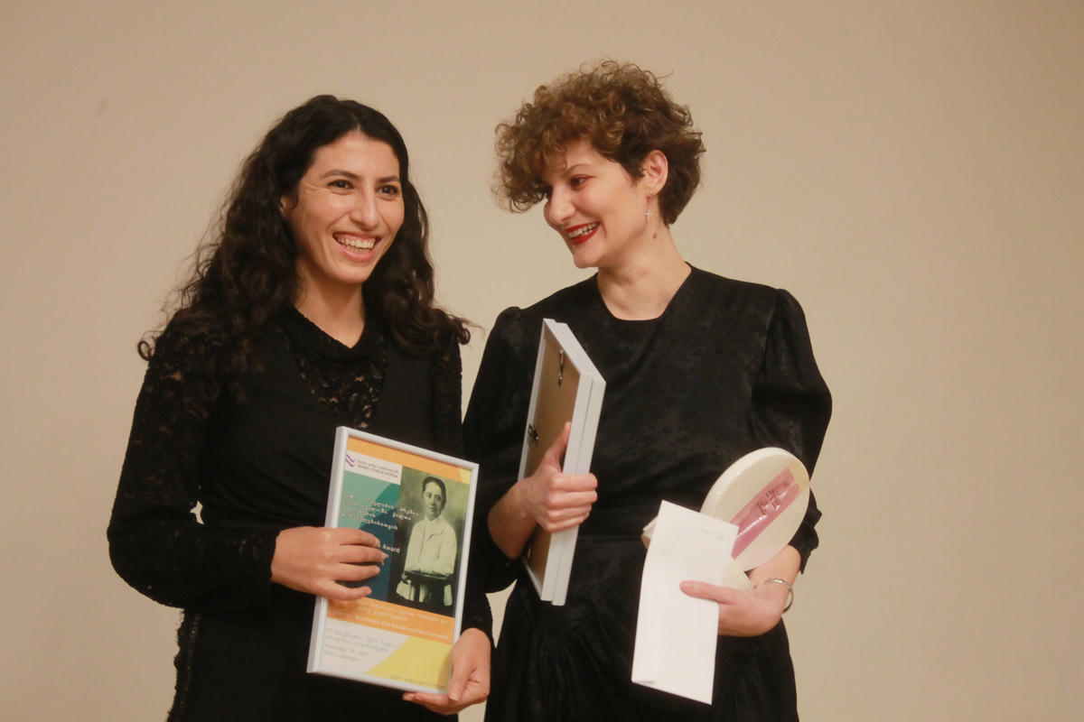 Tozu Gülmammedli ve Baia Pataraia. Fotoğraf: Hamida Giyasbayli