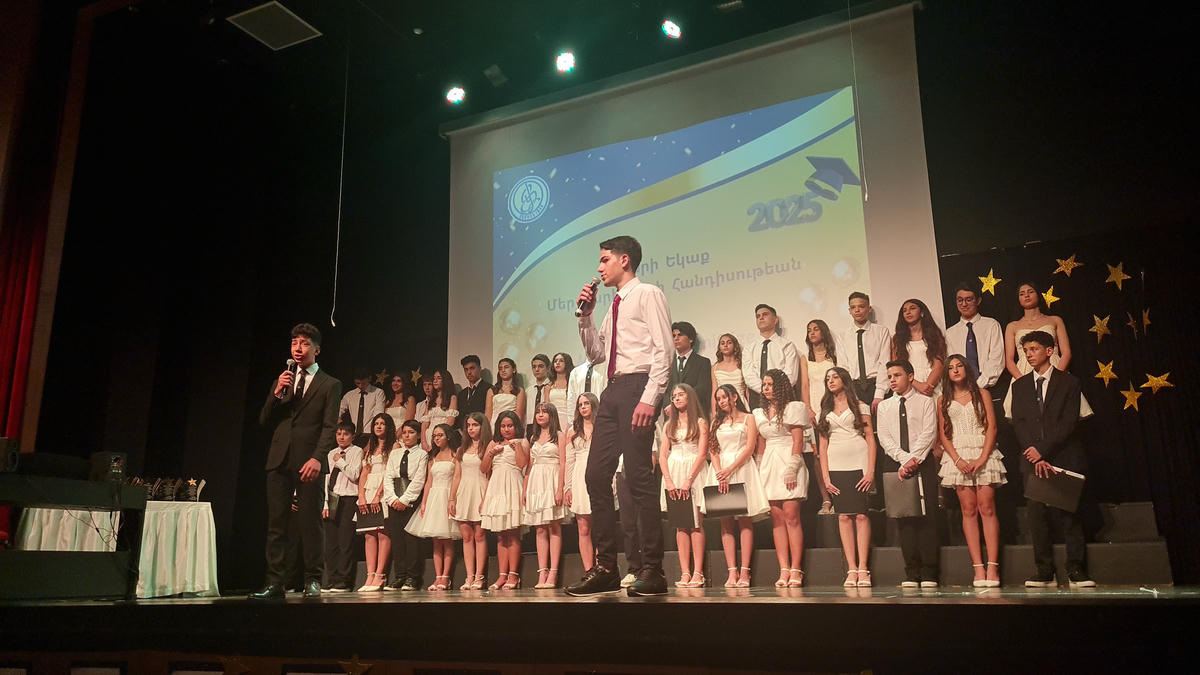 Շրջանաւարտութեան Հանդէս Տատեան Վարժարանի Մէջ