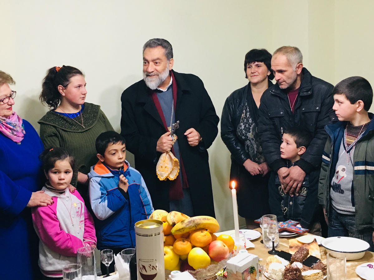 Գուգարաց թեմի «Ձեռք մեկնիր եղբօրդ» բարեգործական ծրագրով յանձնուեցաւ 24-րդ բնակարանը