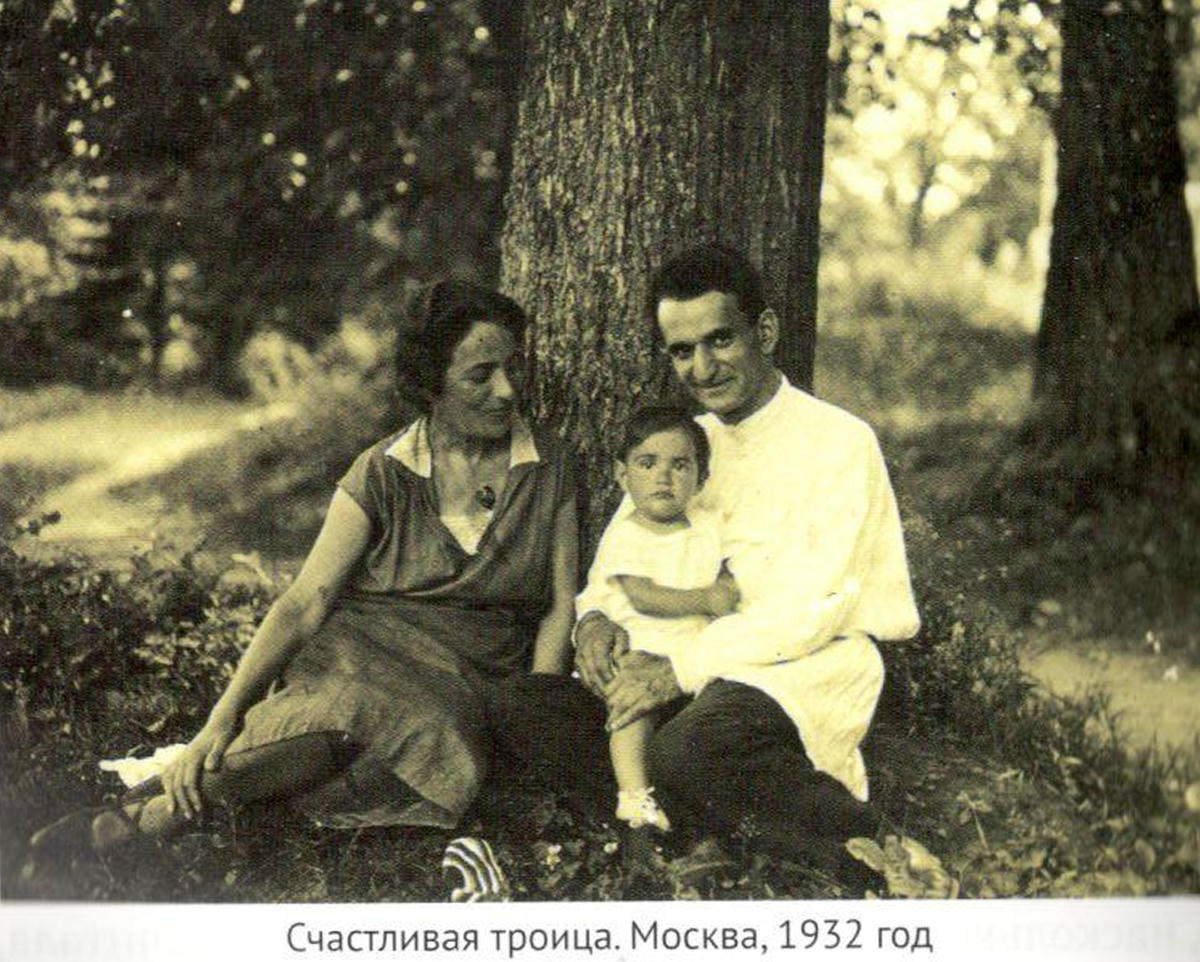 Լոյս տեսաւ Յովհաննէս Թումանեանի թորան յուշագրութիւնները