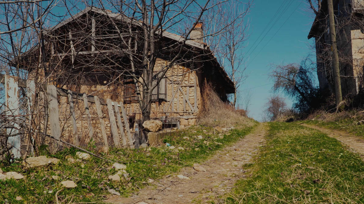 Zamanın Terk Ettiği, yönetmen Yalçın Yalın
