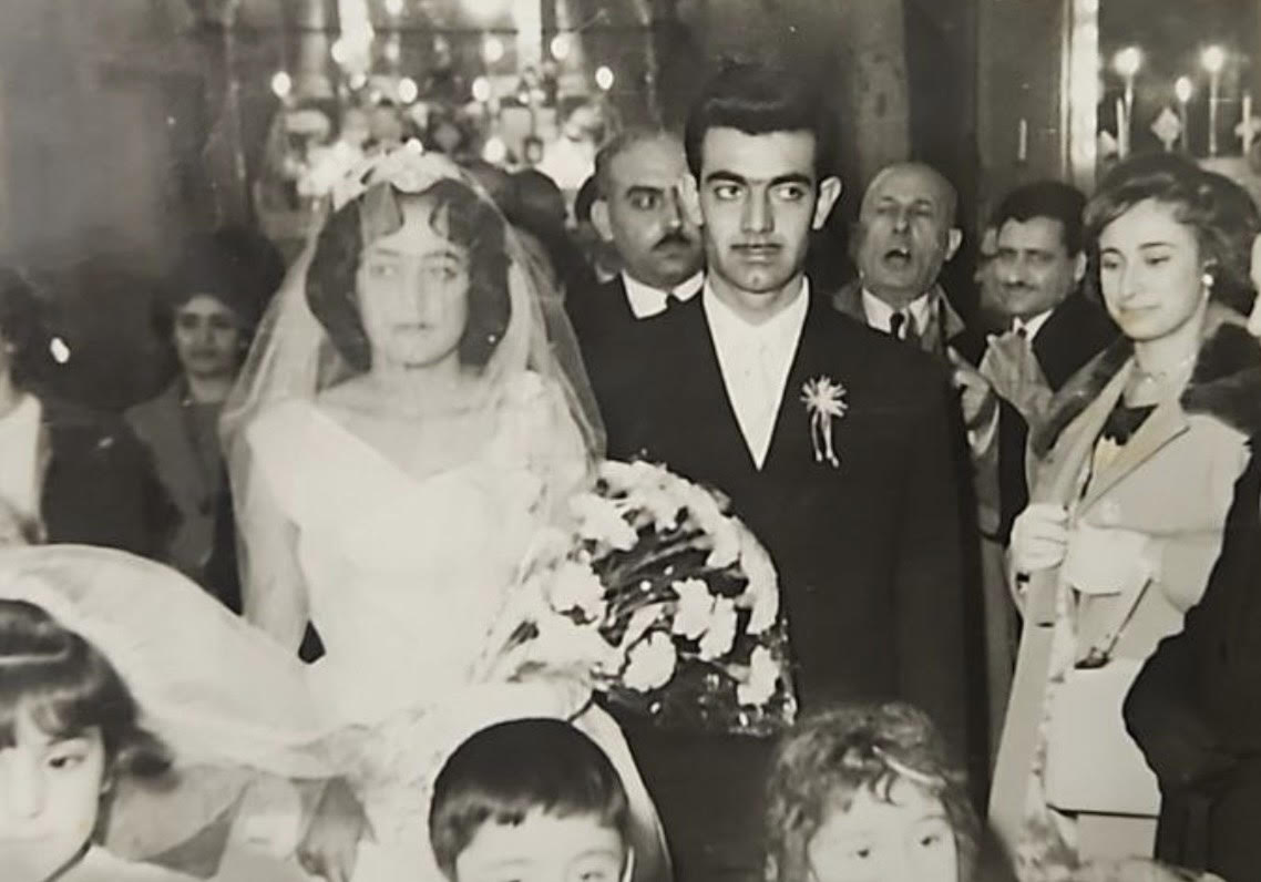 Yayam hayatında ilk kez kiliseye gelinliğiyle girerken