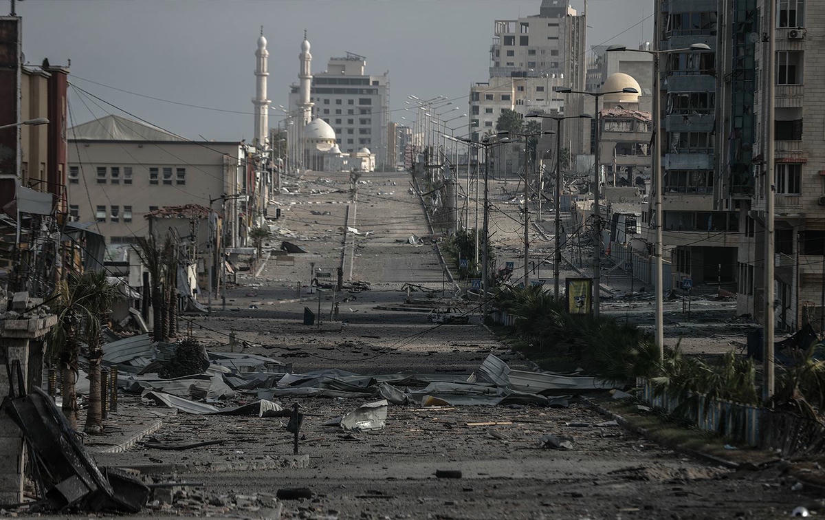 İsrail ordusu Gazze'de binaları havaya uçurdu