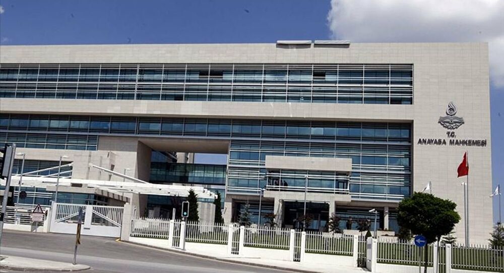 Anayasa Mahkemesi çıplak aramada hak ihlali kararına vardı