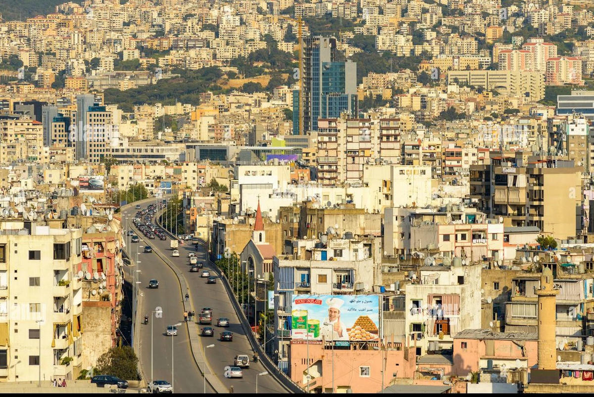 Bourj Hammoud'dan geçen Yerevan Köprüsü'nün görünümü (alamy.com)