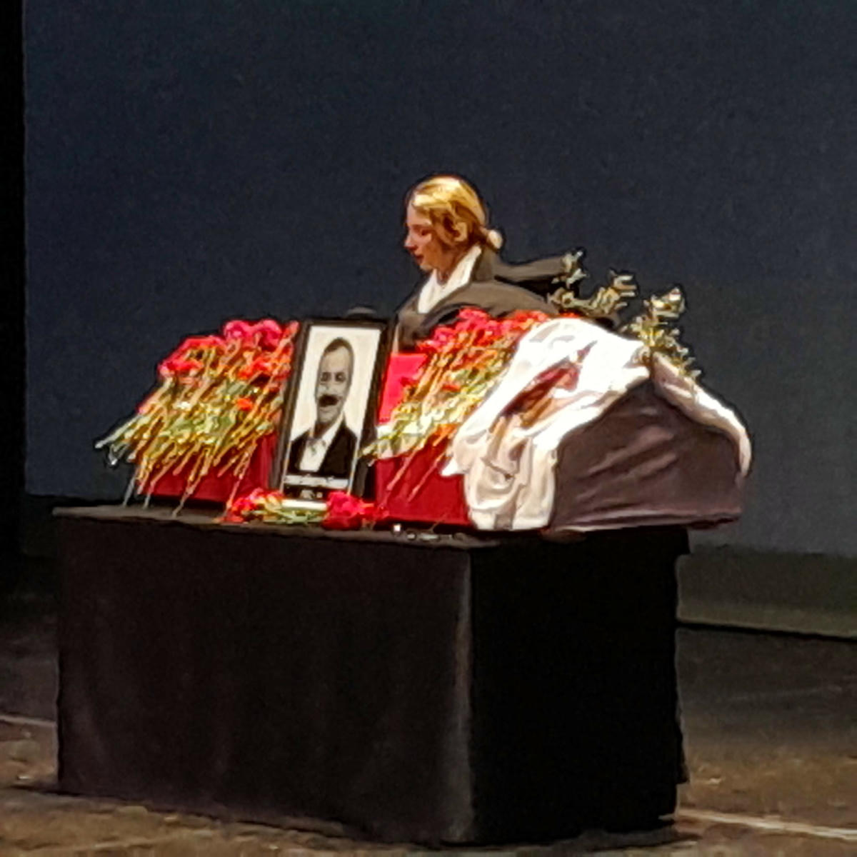 Ceren Önder, babası için konuşma yaptı. Fotoğraf: Berge Arabian