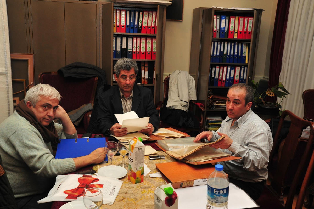 Etesiya Tırtır (ortada) FOTO: Mıgırdiç Arzivyan