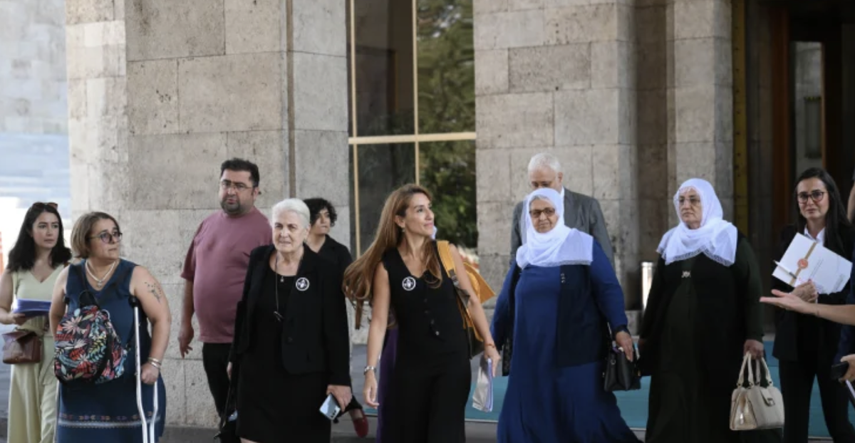 Cumartesi Anneleri Meclis'te: 30 yıldır o Beyaz Toros'un peşinden koşuyoruz