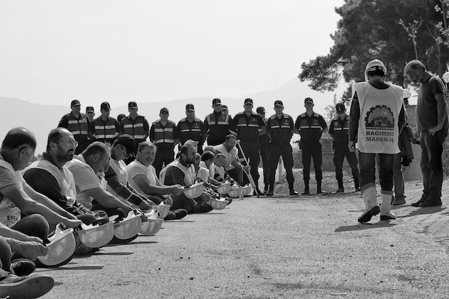 ‘Sıradan insanlarız,  sıradan hayatlarımız olsun istiyoruz’