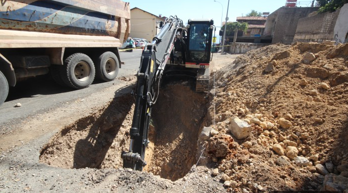 K.Maraş'ta eski Ermeni ve Yahudi mahallesinde 'hazine' kazısı