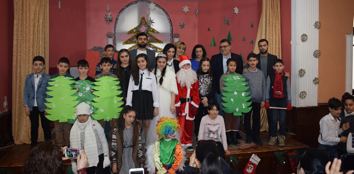 Յոյսը քաղել մանուկի շրթներէն